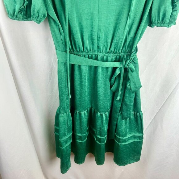 Current Air Dress Women Medium Green Tiered Skirt Short Sleeves Knee Length - Picture 3 of 7